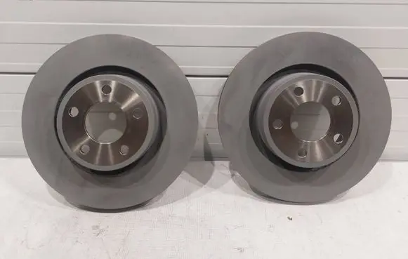 Ford Mustang VI Front brake disc FR3Z1125C