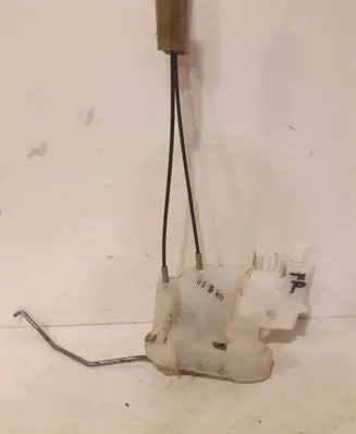 Subaru Legacy Front door lock