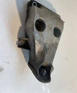 BMW X1 E84 Engine mounting bracket 22116785695 6785695
