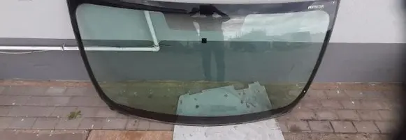 Renault Trafic II (X83) Front windscreen/windshield window 