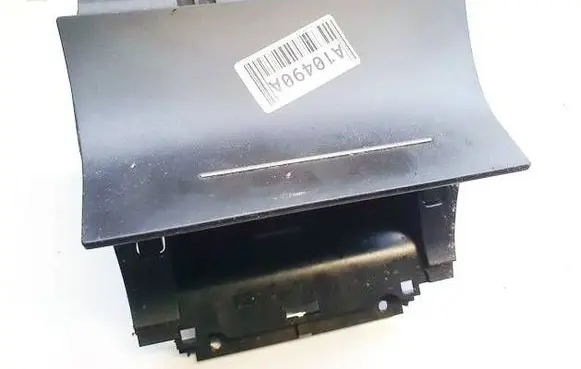 Skoda Octavia Mk2 (1Z) Glove box 1z1863077a 1z1857962b