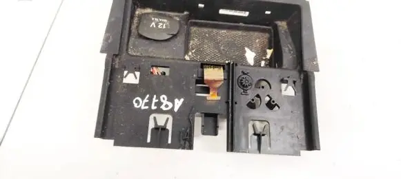 Mercedes-Benz E W212 Cigarette lighter A2046801350