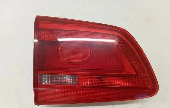Volkswagen Touran II Tailgate rear/tail lights 176452