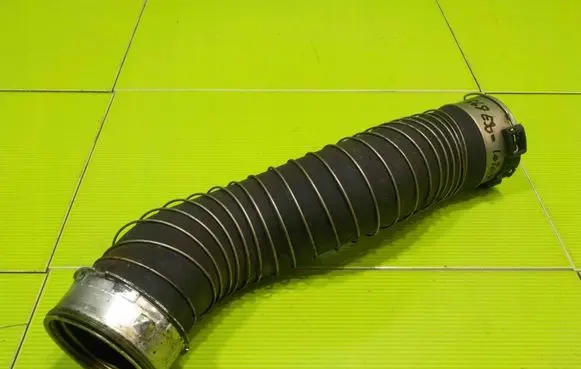 BMW 3 E90 E91 Intercooler hose/pipe LP568