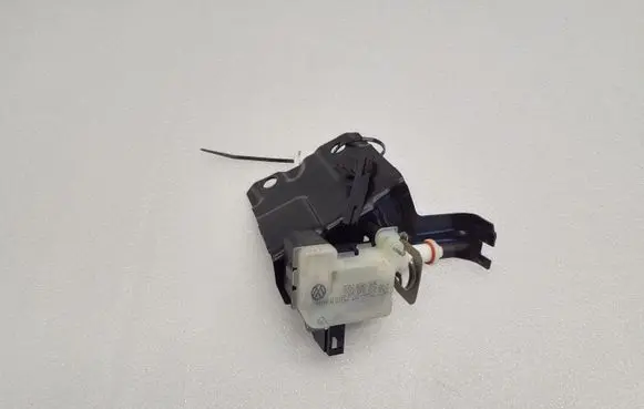 Fuel tank cap lock motor