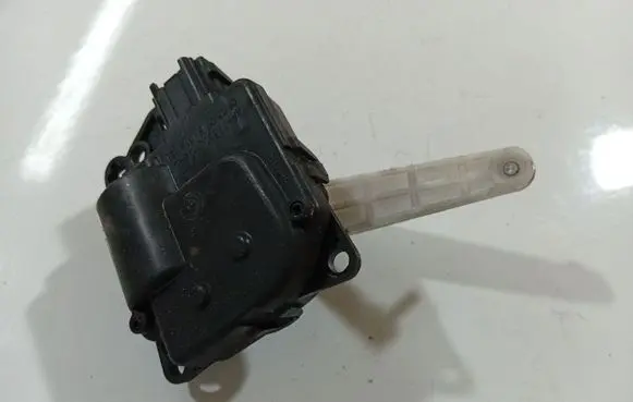 Chrysler Sebring (JS) Air flap motor/actuator AA1138002640 AA-113800-2640