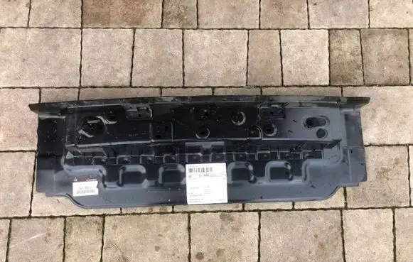 Mitsubishi Outlander Tailgate/boot lid cover trim 5257B031