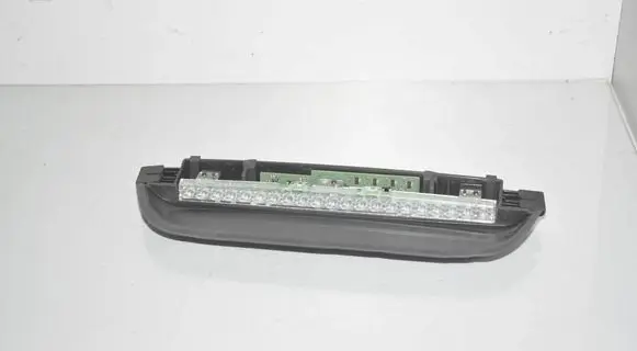 BMW i4 Third/center stoplight 7477631 63257477631