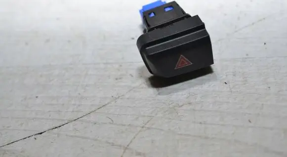 Peugeot 208 Hazard light switch 47340000
