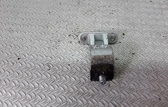 Volkswagen Touran I Tailgate/trunk/boot hinge