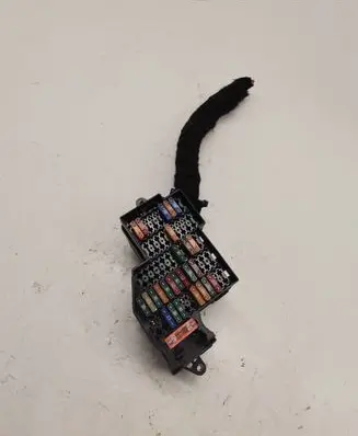 Volkswagen Touareg II Fuse module 7P0941828B