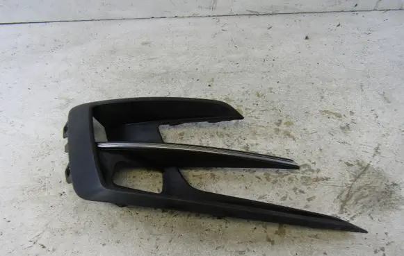 Renault Megane IV Front bumper lower grill 261A33578R