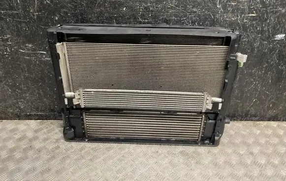BMW 3 G20 G21 Radiator set 8679837