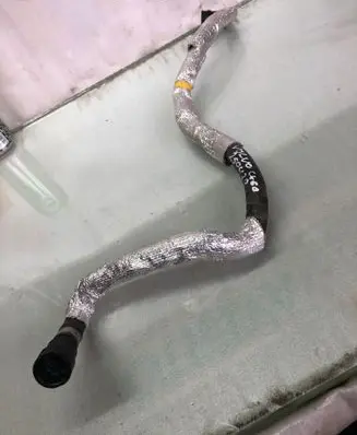 Volvo XC60 Engine coolant pipe/hose