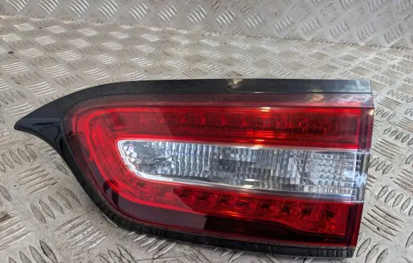 Jeep Cherokee Tailgate rear/tail lights 68102920AC