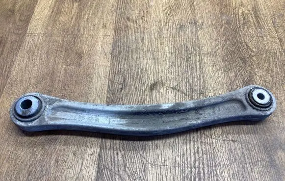 Volkswagen Touareg II Rear control arm 7L0505376A