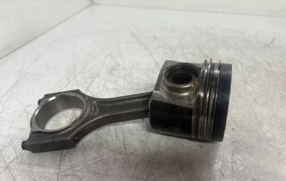 BMW X3 G01 Piston with connecting rod 857163503 8571635