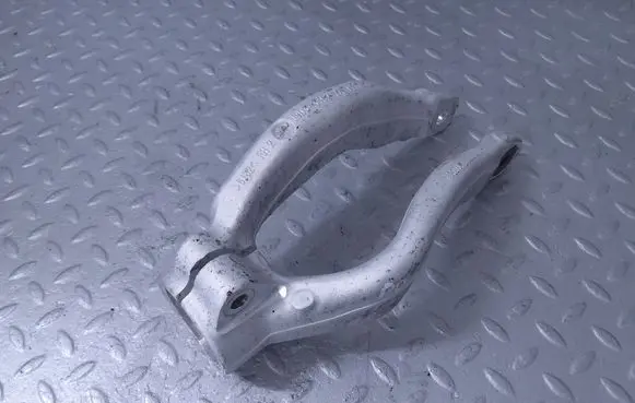 Jaguar I-Pace Lower shock absorber bracket J9D1179 J9D33462AA