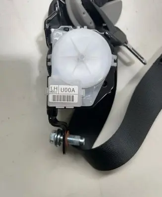 KIA Sorento Third row seat belt 