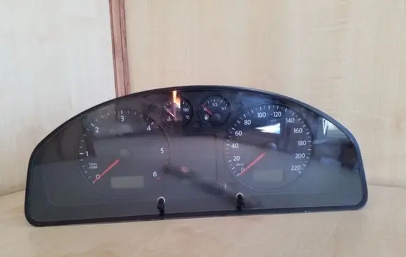 Volkswagen Transporter - Caravelle T5 Speedometer (instrument cluster) 7H0920851S