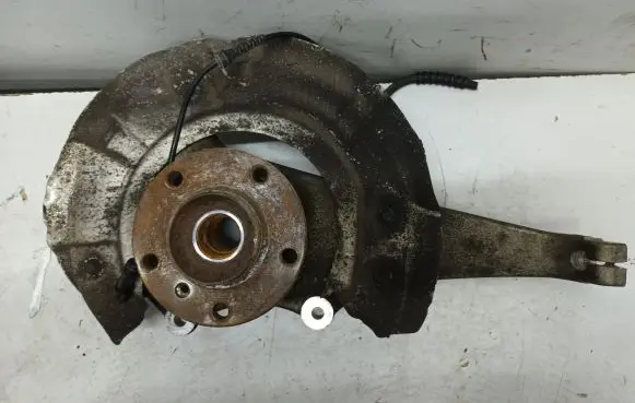 BMW 5 F10 F11 Front wheel hub 6777751