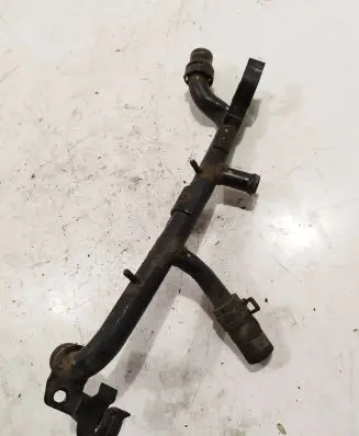 Audi A4 S4 B7 8E 8H Engine coolant pipe/hose 06b121065