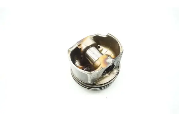 Mazda 6 Piston 