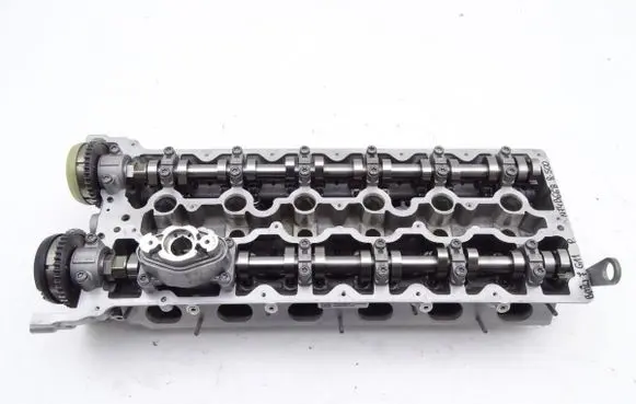 BMW 7 G11 G12 Engine head 8603926