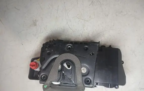 Peugeot 607 Rear door lock
