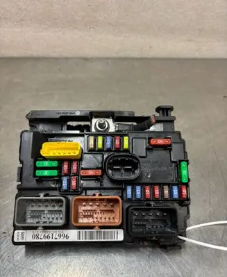 Citroen C3 Fuse box set 9667199780