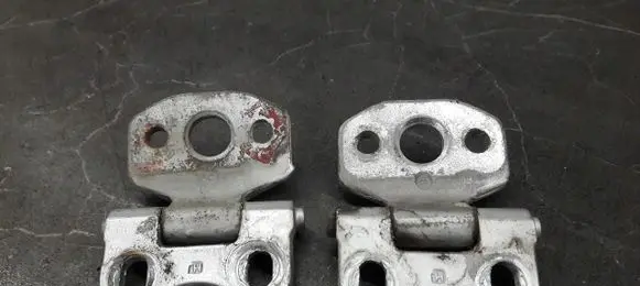 Mercedes-Benz E W210 Rear door hinge set 