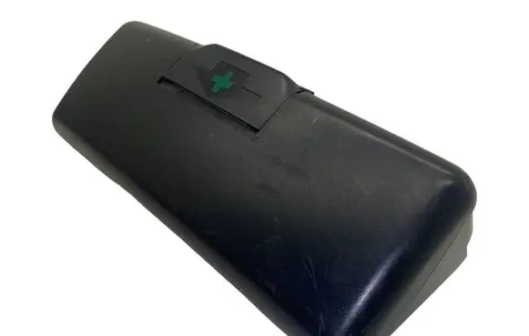 BMW 5 E39 First aid kit 8176553 52108176553