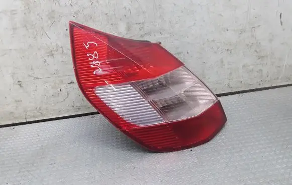 Renault Scenic II - Grand scenic II Rear/tail lights 8200127704E