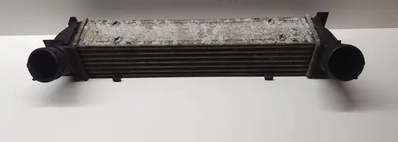 BMW 1 E81 E87 Intercooler radiator 3213329