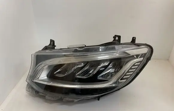Mercedes-Benz Sprinter W907 W910 Headlight/headlamp A9109067100 90139118AL