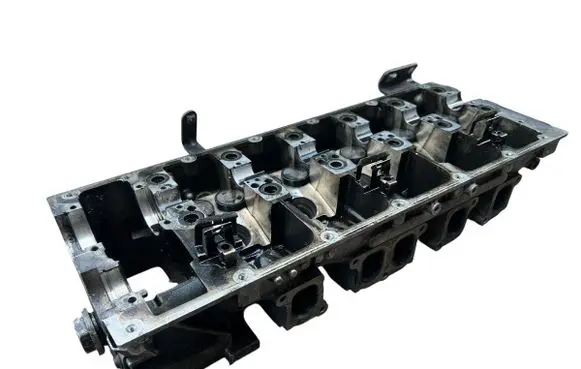 Volkswagen Touareg I Engine head 07Z403374D