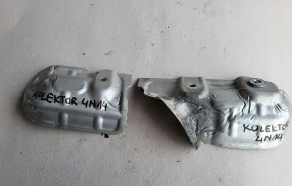 Mitsubishi Outlander Heat shield in engine bay 