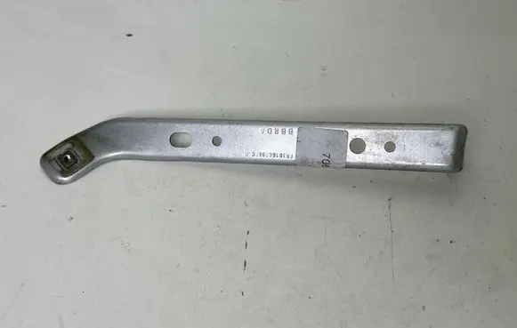 Ford Mustang VI Fender mounting bracket FR3B16C198BC