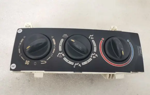 Renault Scenic I Climate control unit 101588 658054M