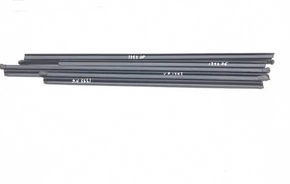 Audi A3 8Y Rubber seal rear door window/glass 