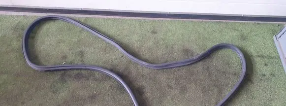 Opel Corsa D Front door rubber seal 