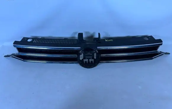 Volkswagen Touran III Front bumper upper radiator grill 5ta853653g