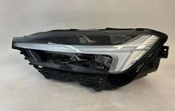 Volvo XC60 Headlight/headlamp 32404705