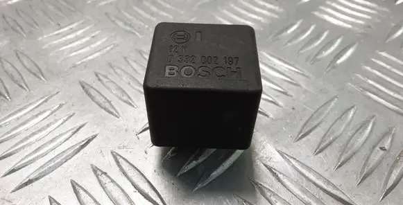 Mercedes-Benz C W202 Other relay 0332002197 0015426519