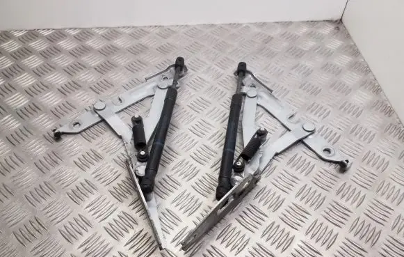 Audi A6 S6 C6 4F Tailgate/trunk/boot hinge 4F5827301E 4F5827302E 4F5827552F