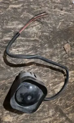 Volvo XC70 Alarm system siren 8637399