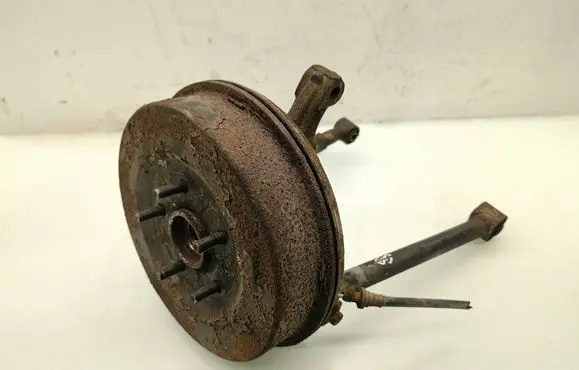 Land Rover Freelander Rear wheel hub 