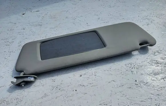 Renault Trafic III (X82) Sun visor