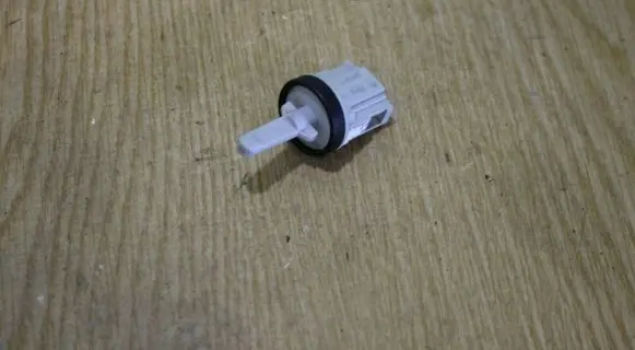 Volkswagen Golf Plus Interior temperature sensor 1K0907543A