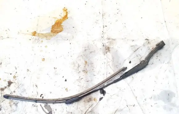 KIA Ceed Front wiper blade arm f00s51f046